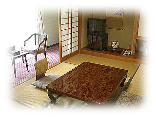川側・和室(S06)の例。広めのバルコニーがついています。